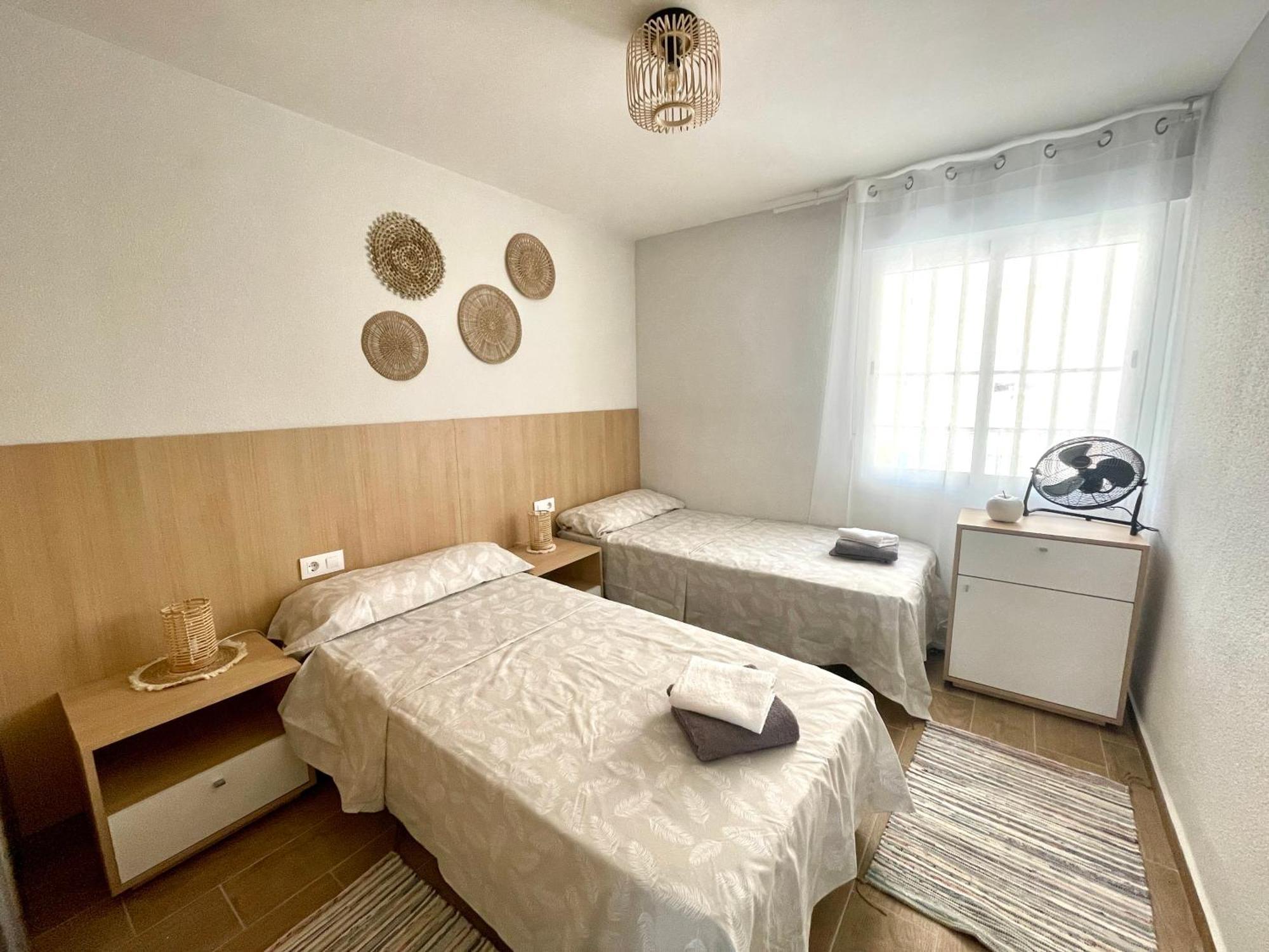 Appartement Ola Marina Solo Familias à Playa de Gandia Extérieur photo
